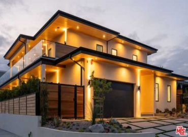 MLS# 25522931