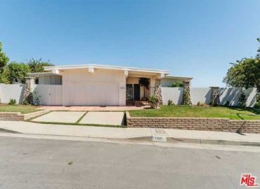 MLS# 25600059