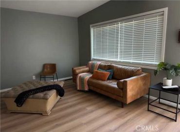 MLS# DW25120426