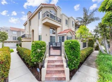 MLS# OC25081239
