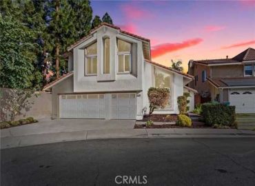 MLS# OC25101072