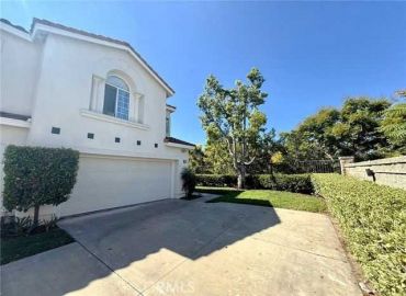 MLS# OC25201347