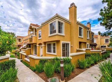 MLS# OC25233013