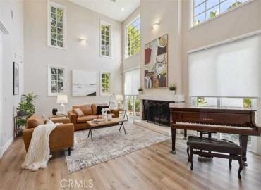 MLS# SR25045341