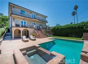 MLS# SR25179372